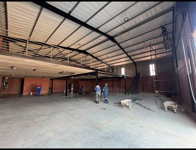 900M² WAREHOUSE TO LET IN CHLOORKOP